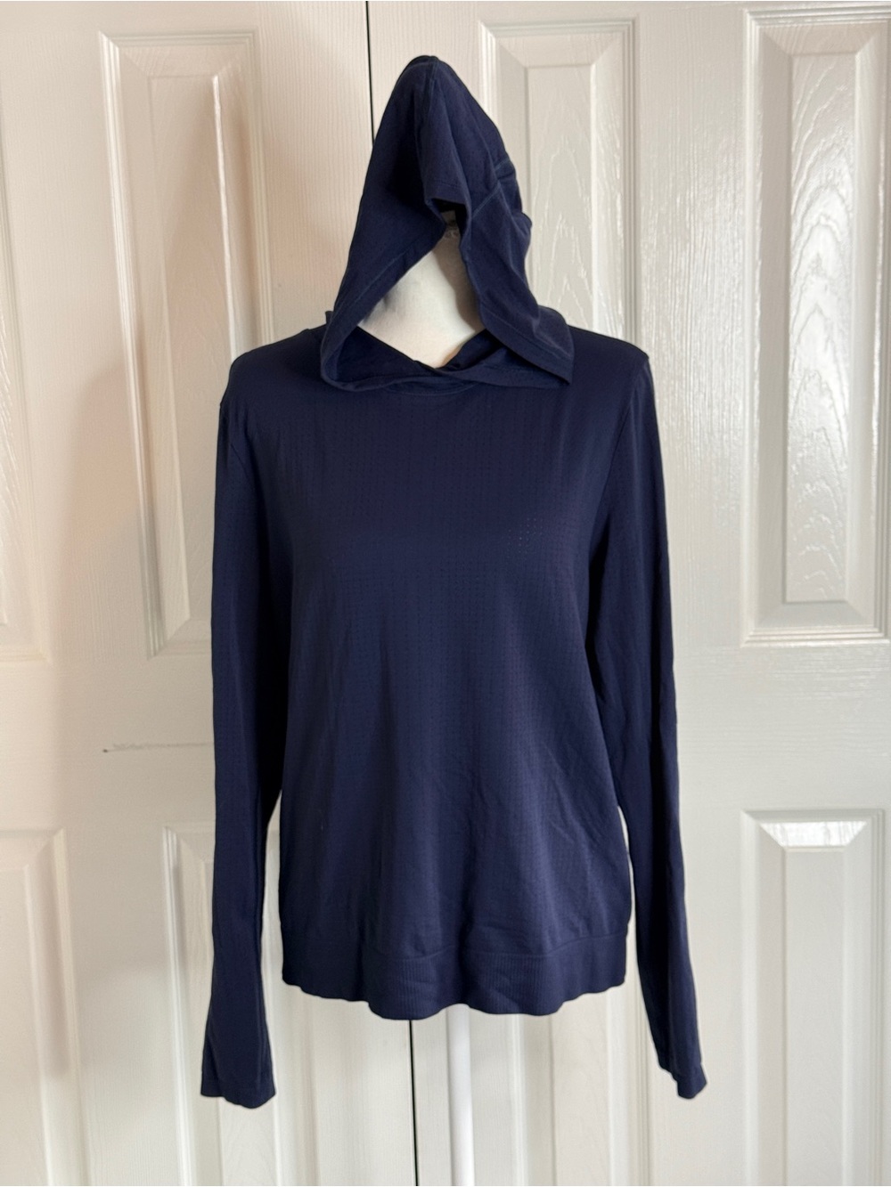 Athleta In Motion Seamless Hoodie Navy Blue L EUC Lightweight Running Pullover